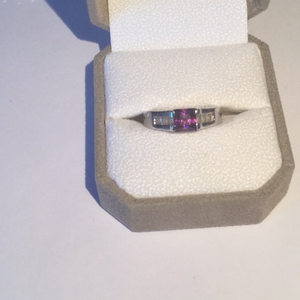Cocktail ring